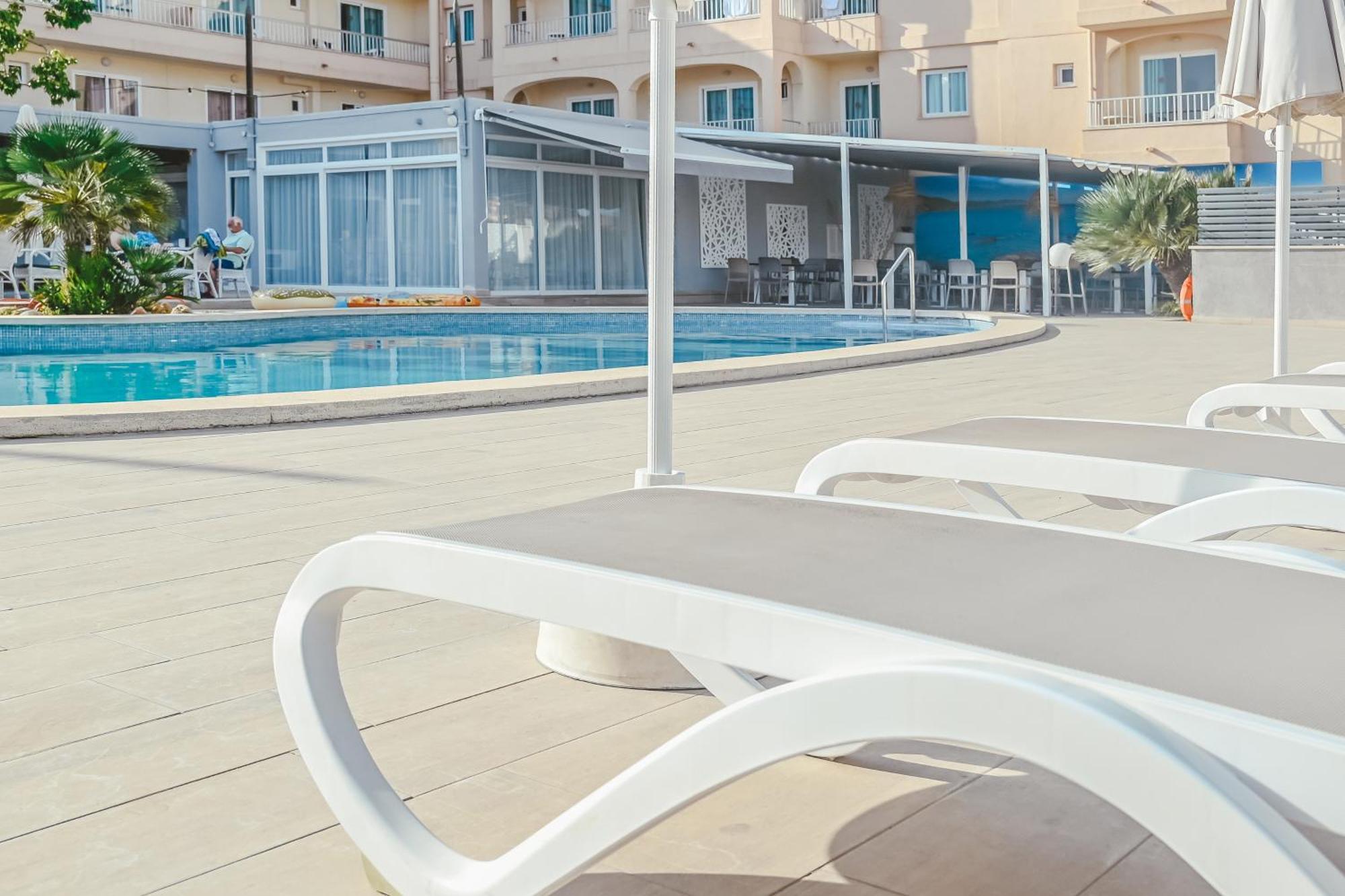 Hotel Lliteras Cala Ratjada  Exterior photo